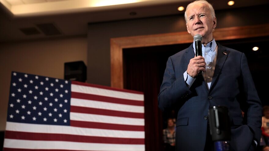 Former U.S. Vice President and Democratic presidential candidate Joe Biden speaks to supporters at a community event at Sun City MacDonald Ranch in Henderson, Nev., Feb. 14, 2020. Photo: Gage Skidmore via Wikimedia Commons.