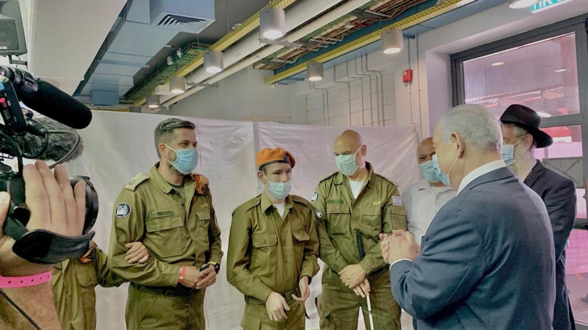 Prime Minister Benjamin Netanyahu To Blind Idf Soldier I Salute You