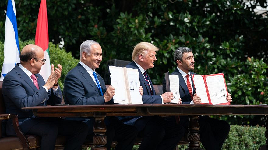 From left: UAE Foreign Minister Abdullah bin Zayed Al Nahyani, Israeli Prime Minister Benjamin Netanyahu, U.S. President Donald Trump and Bahraini Foreign Minister Abdullatif bin Rashid Al-Zayani at the signing of the Abraham Accords on the South Lawn of the White House, Sept. 15, 2020, Credit: White House/Joyce N. Boghosian.