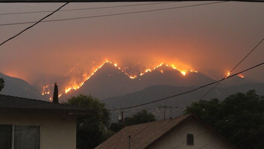 The Bobcat Fire as seen from Monrovia, Calif., Sept. 10, 2020. Credit: Wikimedia Commons.