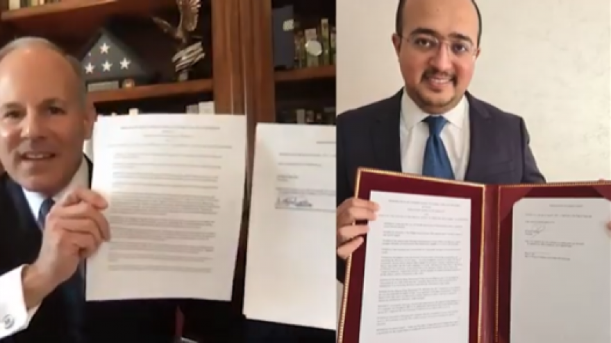 Elan Carr, the U.S. State Department’s Office of the Special Envoy to Monitor and Combat Anti-Semitism, and El Mehdi Boudra, president of the Morocco-based Association Mimouna, signing an MOU to combat anti-Semitism on Jan. 18, 2021. Source: Twitter/Elan Carr.