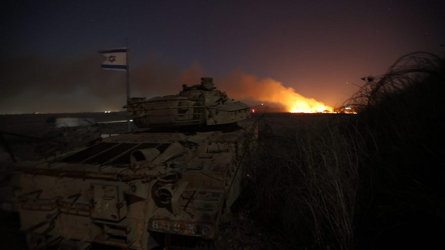 File photo: View of a large fire broke on the Israeli-Syrian border in northern Israel on Oct. 26, 2020. Photo by Maor Kinsbursky/Flash90.