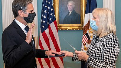U.S. Secretary of State Antony Blinken is sworn in as the 71st U.S. Secretary of State by Acting Under Secretary of State for Management Carol Z. Perez at the U.S. Department of State in Washington, D.C., on Jan. 26, 2021. Credit: U.S. Department of State via Wikimedia Commons.