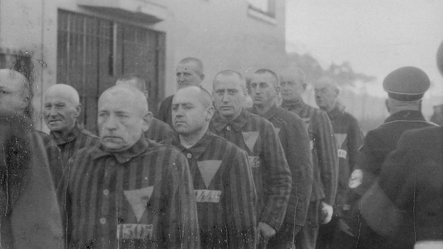 Prisoners in the concentration camp at Sachsenhausen, Germany, in December 1938. Credit: Wikimedia Commons.