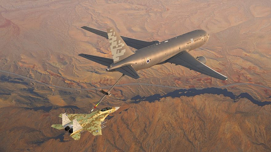 Tanker jet manufactured by Boeing, which the Israeli military will be acquiring. Credit: Boeing.