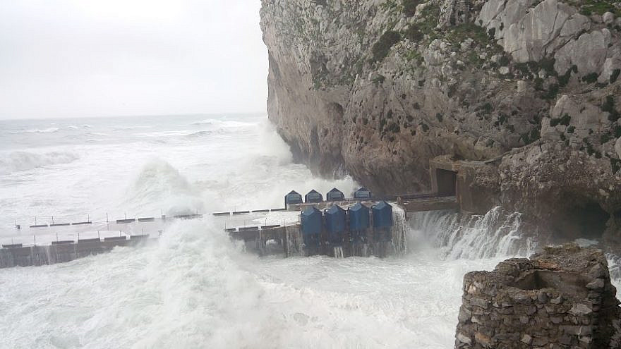 Eco Wave Power technology in action. Credit: Eco Wave Power.