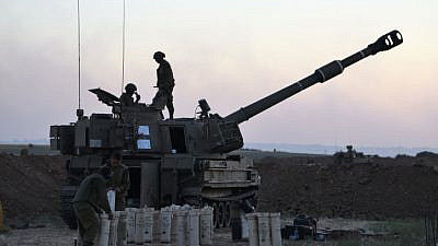 An Israel Defense Forces artillery unit near the border with the Gaza Strip, May 18, 2021. Photo by Gili Yaari/Flash90.