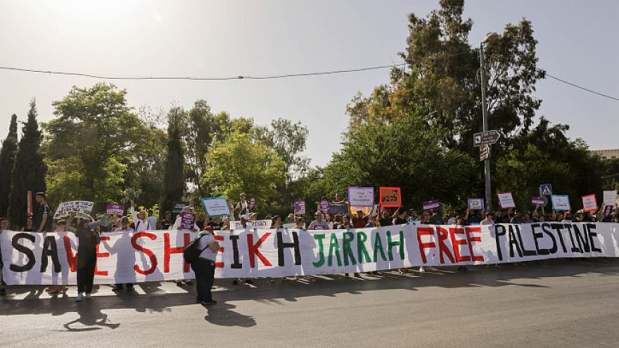 Protesters demonstrate against Israel's plan to evict the Arab tenants from Jewish-owned properties in the eastern Jerusalem neighborhood of Sheikh Jarrah, May 28, 2021. Photo by Olivier Fitoussi/Flash90.