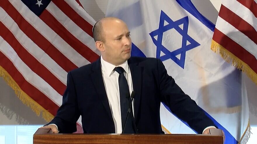 Israeli Prime Minister Naftali Bennett talks to American Jewish leaders following a morning address to the U.N. General Assembly, Sept. 27, 2021. Source: Screenshot.