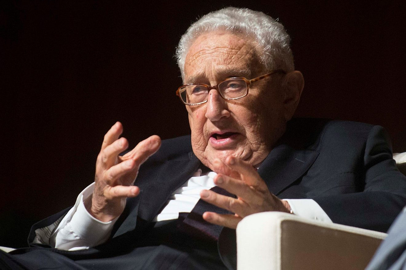 Henry Kissinger discusses the Vietnam War at the Lyndon B. Johnson Presidential Library in Austin, Texas, April 26, 2016. Photo by Marsha Miller/Flickr via Wikimedia Commons.