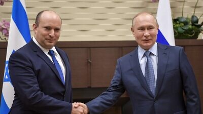Israeli Prime Minister Naftali Bennett, left, meets Russian President Vladimir Putin in Sochi, Russia, Oct. 22, 2021.  Photo by Koby Gideon/GPO.