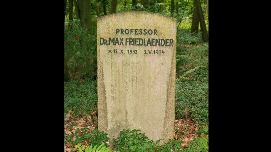 The tombstone of Max Friedlaender, a Jewish musicologist who later converted to Protestanism. Credit: Wikimedia Commons.