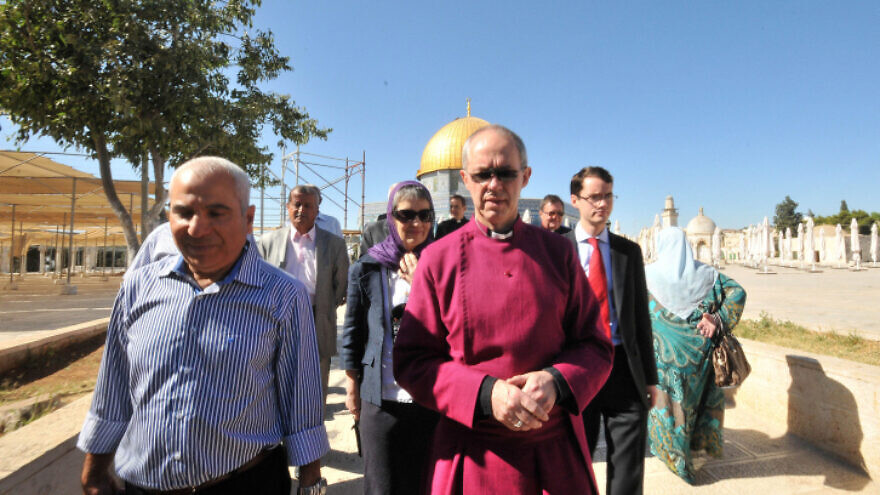 Archbishop of Canterbury and head of the Church of England Justin Welby, center, visits the Dome of the Rock shrine in Jerusalem's Old City, on June 27, 2013. Photo by Sliman Khader / Flash90.