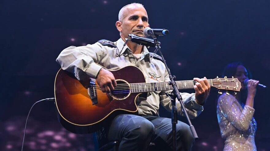 Israeli Col. Golan Vach, who led the IDF’s National Rescue Unit mission in the wake of a condominium collapse in Surfside, Fla., this summer, performed “Hallelujah” in tribute to the 98 victims, as part of the Israeli-American Council’s 2021 National Summit, Dec. 9, 2021. Credit: IAC.