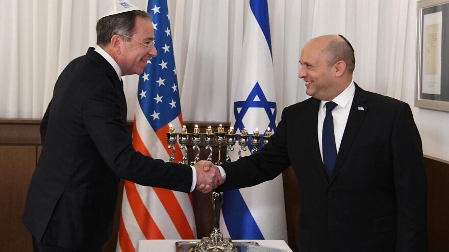 Israeli Prime Minister Naftali Bennett greets new U.S. Ambassador to Israel Thomas Nides at the Prime Minister's Office in Jerusalem, Dec. 5, 2021. Credit: Amos Ben-Gershom/GPO.