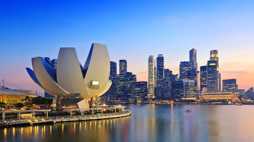 Singapore. Credit: Noppasin Wongchum/Shutterstock.