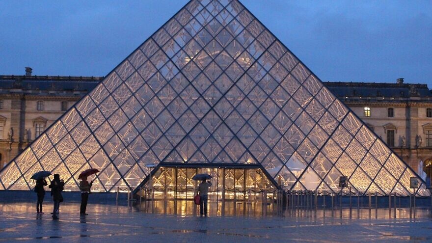 The Louvre in Paris. Credit: zosel/Shutterstock.