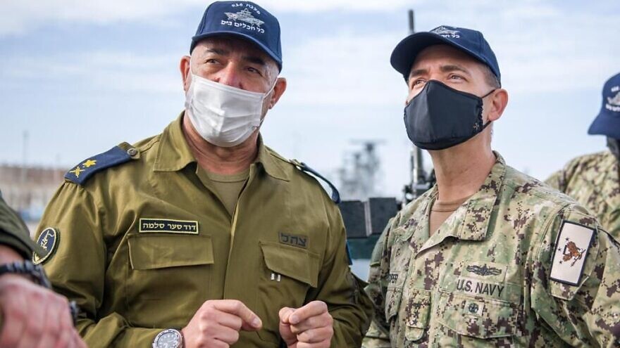Commander of the Israeli Navy Vice Adm. David Saar Salama (left) with Vice Adm. Brad Cooper, commander of the U.S. Naval Forces under Central Command, who wrapped up another visit to Israel on Jan. 10, 2022. Credit: IDF Spokesperson's Unit.
