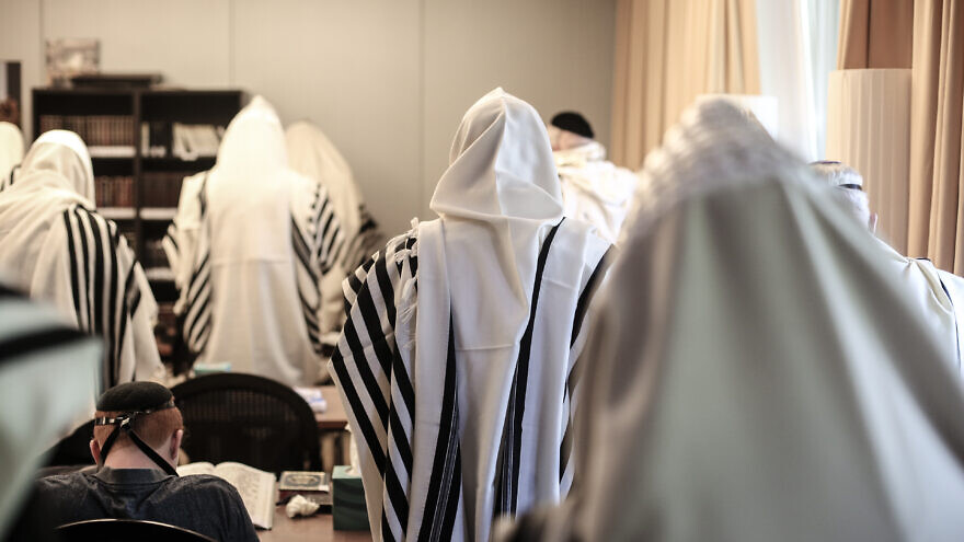 Jewish congregants. Credit: David Cohen 156/Shutterstock.