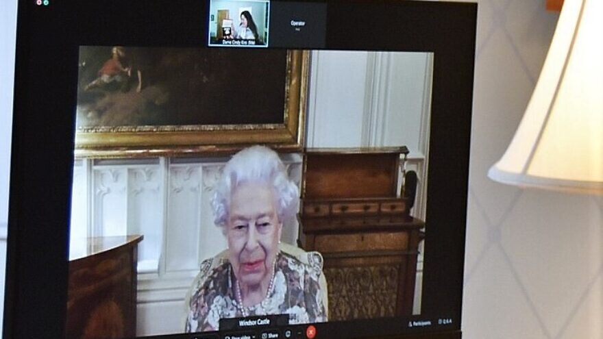 New Zealand governor-general designate Dame Cindy Kiro on a virtual call with Queen Elizabeth, Oct. 18, 2021. Credit: New Zealand Government, Office of the Governor-General via Wikimedia Commons.