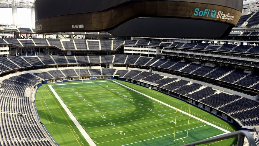 SoFi stadium, Los Angeles. Credit: Flickr Thank You (21 Millions+) views via Wikimedia Commons.