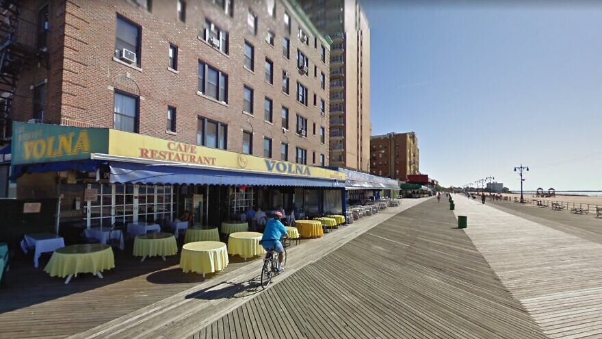 A view of the boardwalk "Little Odessa" in Brighton Beach, New York. Source: Google Maps/Screenshot.