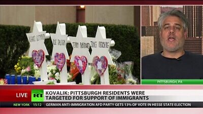 Daniel Kovalik, an international human-rights professor at the University of Pittsburgh School of Law, on RT America news talking about the Tree of Life*Or L’Simcha Synagogue in Pittsburgh in October 2018. Source: Screenshot.