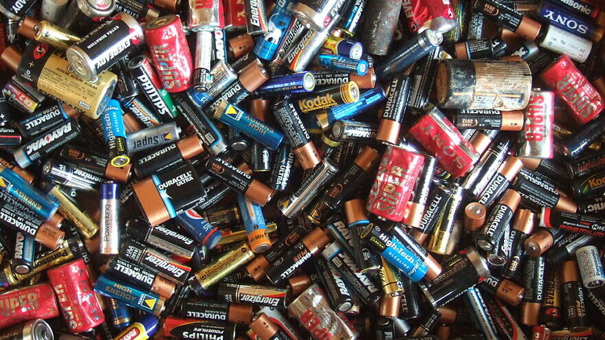Discarded batteries, March 20, 2008. Credit: John Seb Barber via Wikimedia Commons.