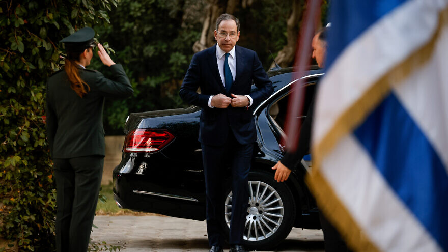 U.S. Ambassador to Israel Thomas Nides arrives at his swearing-in ceremony as new ambassador to Israel, at the President's residence in Jerusalem, Dec. 5, 2021. Photo by Olivier Fitoussi/Flash90.