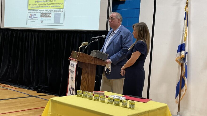 Alan and Stephanie Bonder present at the JCC of Middlesex County's Yom Hashoah event on April 27, 2022. The Bonders spoke on behalf of the Jewish Foundation for the Righteous.
