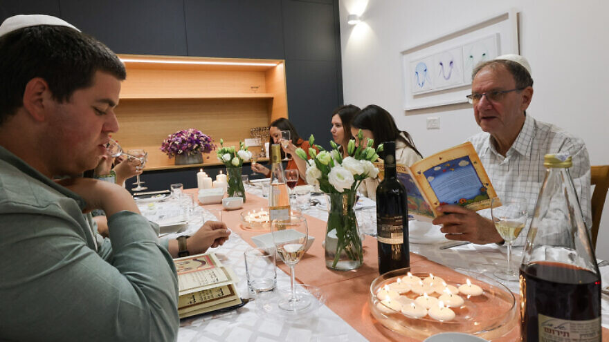 A Passover seder in Mishmar David, April 15, 2022. Photo by Nati Shohat/Flash90.