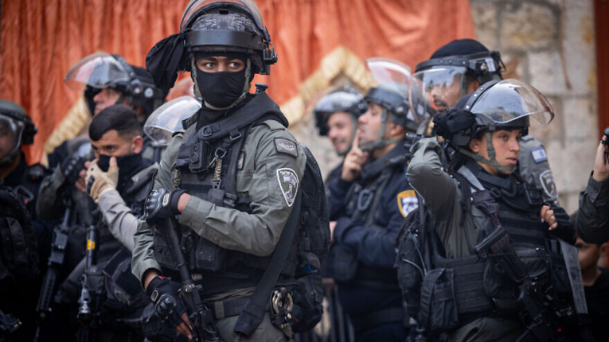 Israeli police officers during clashes outside the Al Aqsa Mosque, in Jerusalem's Old City on April 17, 2022. Photo by Yonatan Sindel/Flash90.