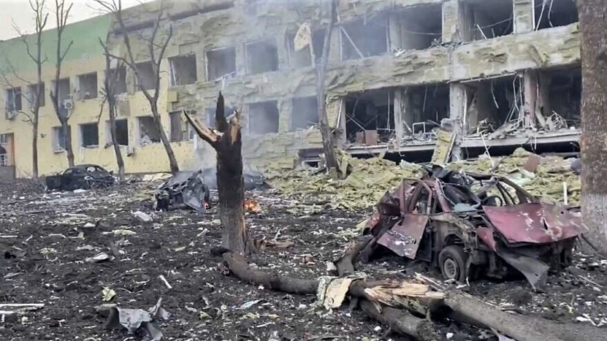 Russian forces bombed a children's hospital and maternity hospital in Mariupol, Ukraine, on March 9, 2022. Credit: armyinform.com.ua via Wikimedia Commons.