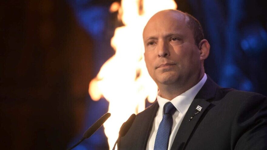 Israeli Prime Minister Naftali Bennett speaks at a Yom Hashoah ceremony on April 27, 2022. Credit: GPO.