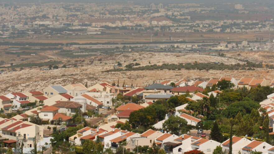 Alfei Menashe, an Israeli town located in the Seam Zone on the western edge of Samaria. July 28, 2005. Photo by Flash90.