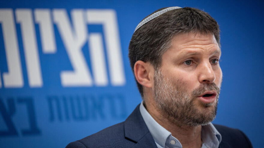 Religious Zionist Party head Bezalel Smotrich holds a press conference at the Knesset, March 2, 2022. Photo by Yonatan Sindel/Flash90.