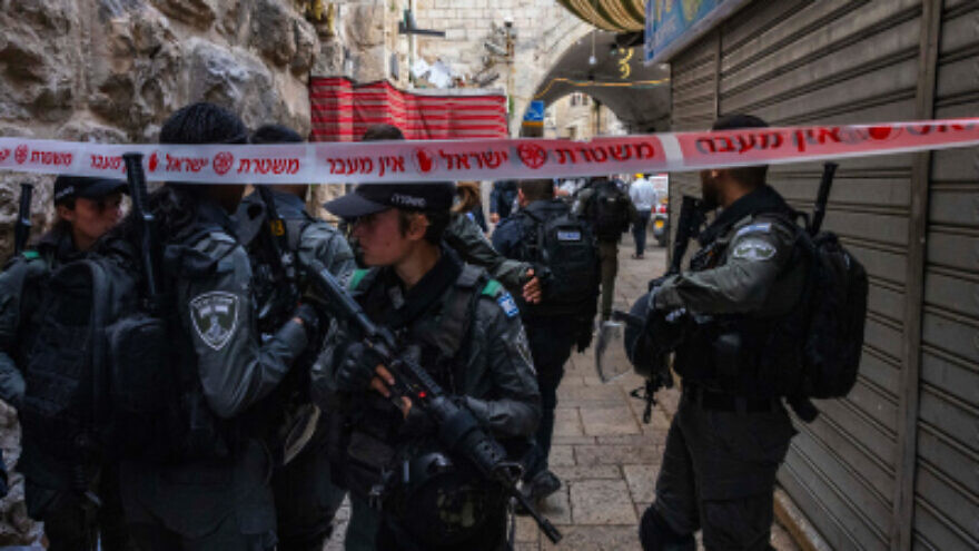 Israeli security forces at the scene of an attack near the Temple Mount in the Old City of Jerusalem on May 11, 2022. Photo by Olivier Fitoussi/Flash90.
