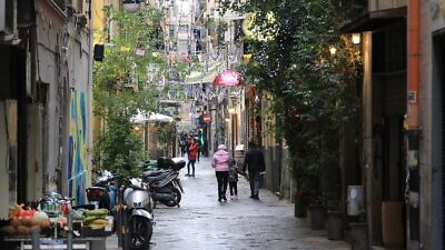 Naples, Italy. Creddit: Pixabay.
