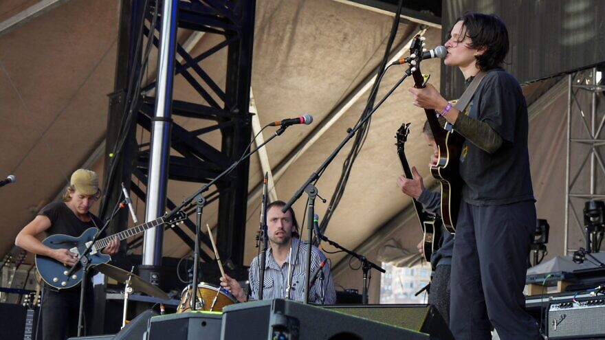 Big Thief performing at The National's Homecoming festival in Cincinnati on April 29, 2018. Credit: Rebecca Sowell/Flickr via Wikimedia Commons.