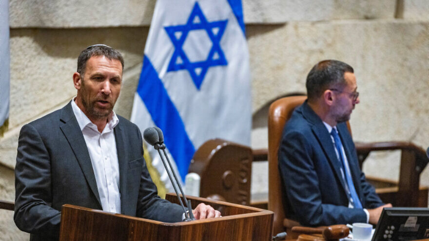 Deputy Religious Services Minister Matan Kahana addresses the Knesset plenum on May 16, 2022. Photo by Olivier Fitoussi/Flash90.
