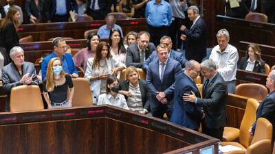 A discussion and vote on a bill to dissolve the Knesset, at the Knesset assembly hall, June 30, 2022. Photo by Olivier Fitoussi/Flash90.