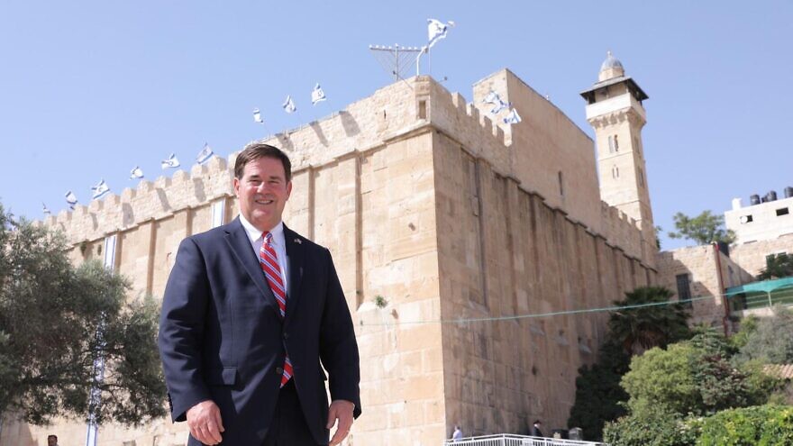 Arizona Gov. Doug Ducey visits the Tomb of the Patriarchs in Hebron, on May 30, 2022. Photo by Dudu Koren.