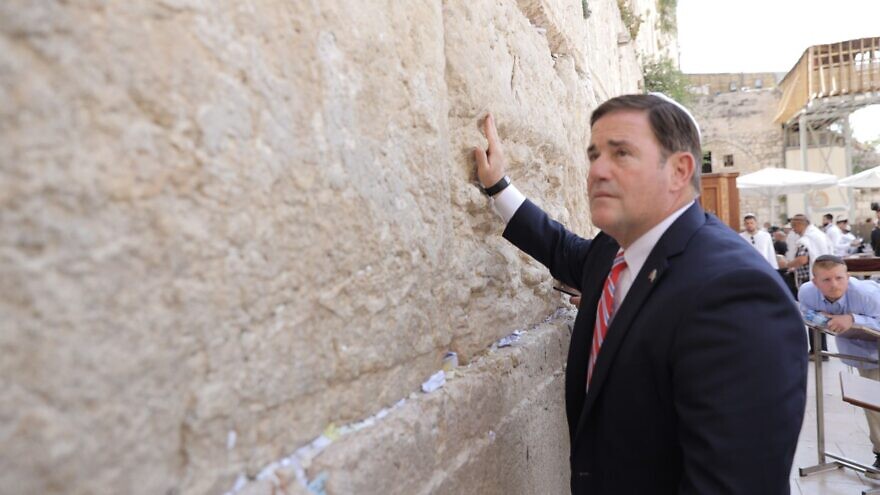 Arizona Gov. Doug Ducey visits the Western Wall in Jerusalem, May 29, 2022. Photo by Dudu Koren.