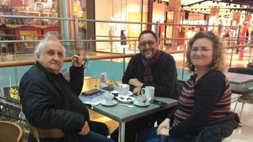 A.B. Yehoshua (left), Edna Assis and Daniel Bouskila having coffee in Givatayim, January 2020. Credit: Courtesy.