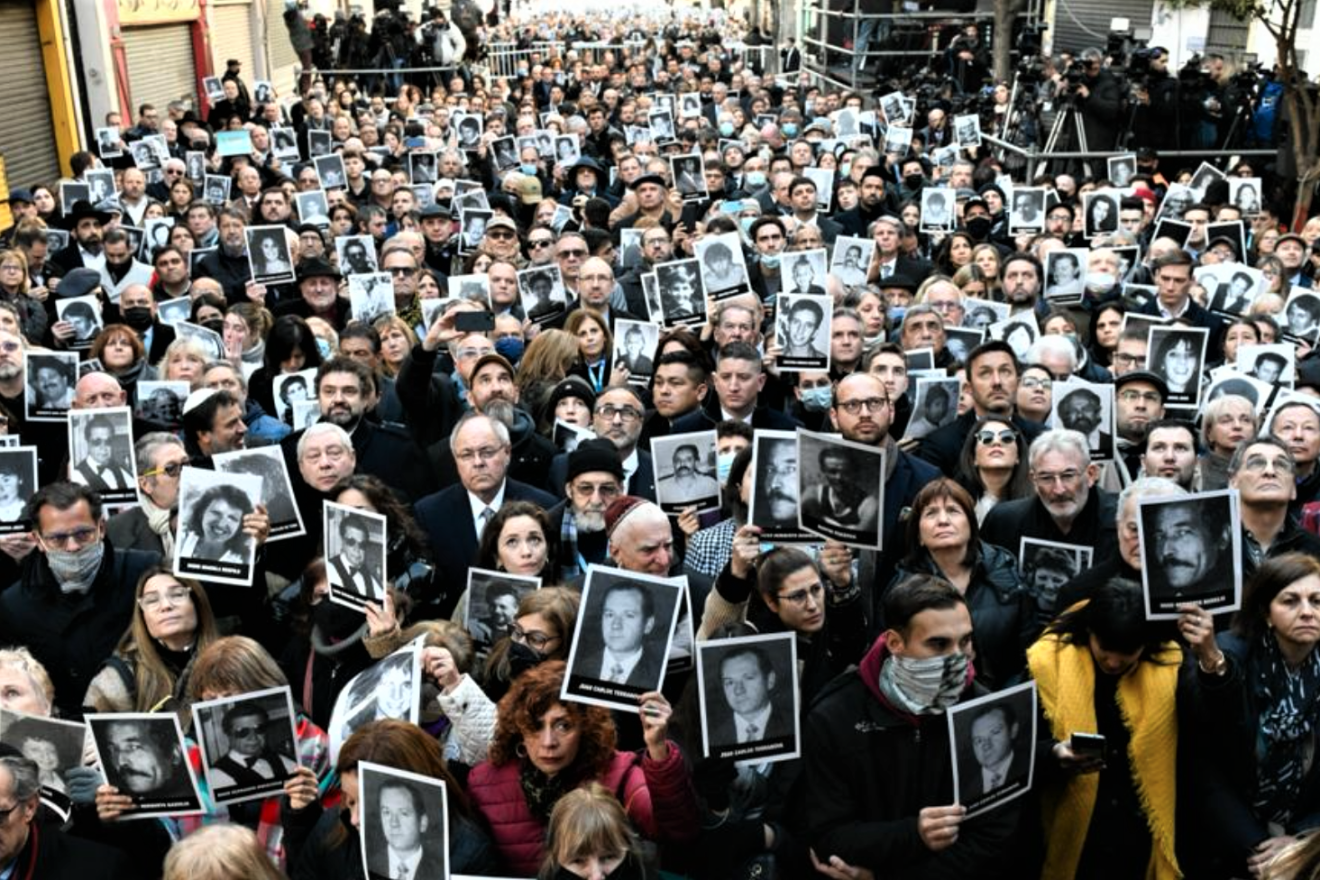 Thousands attend a memorial event in Argentina dedicated to the 85 people killed and more than 300 wounded in the 1994 AMIA bombing in Buenos Aires, July 18, 2022. Source: AMIA.