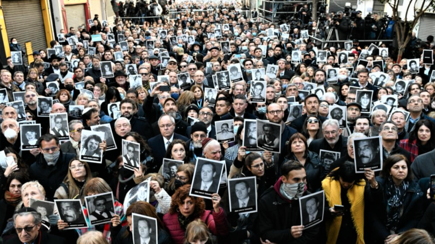 Thousands attend a memorial event in Argentina dedicated to the 85 people killed and more than 300 wounded in the 1994 AMIA bombing in Buenos Aires, July 18, 2022. Source: AMIA.