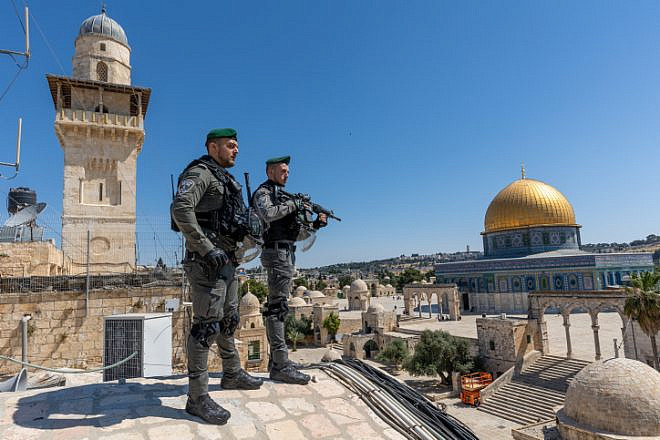 Israeli Border Police officers stand guard near the Al Aqsa Mosque compound in Jerusalem's Old City, on May 25, 2022. Photo by Yossi Aloni/Flash90.