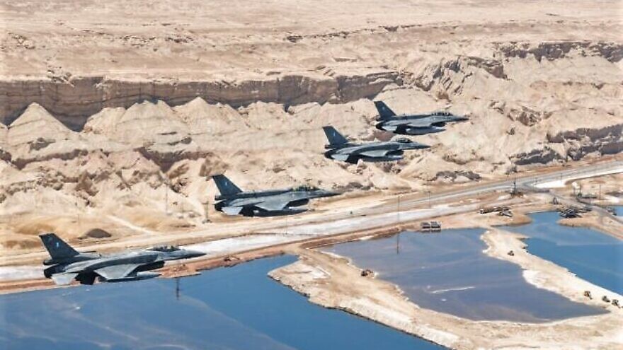 The Israeli Air Force and the Hellenic Air Force in a joint air exercise, shown here over the Dead Sea, on July 12, 2022. Credit: IDF Spokesperson’s Unit.