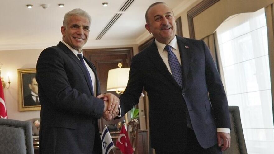 Israeli Prime Minister Yair Lapid and Turkish Foreign Minister Çavuşoğlu in Ankara, Turkey, on June 23, 2022. Credit: Boaz Oppenheim/GPO.
