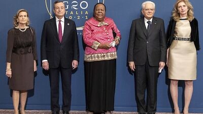 Italy's President Sergio Mattarella and Prime Minister Mario Draghi welcome Foreign Minister of South Africa Naledi Pandor, at the occasion of the G20 Rome summit, Oct. 30, 2021. Credit: Italian President's Office.